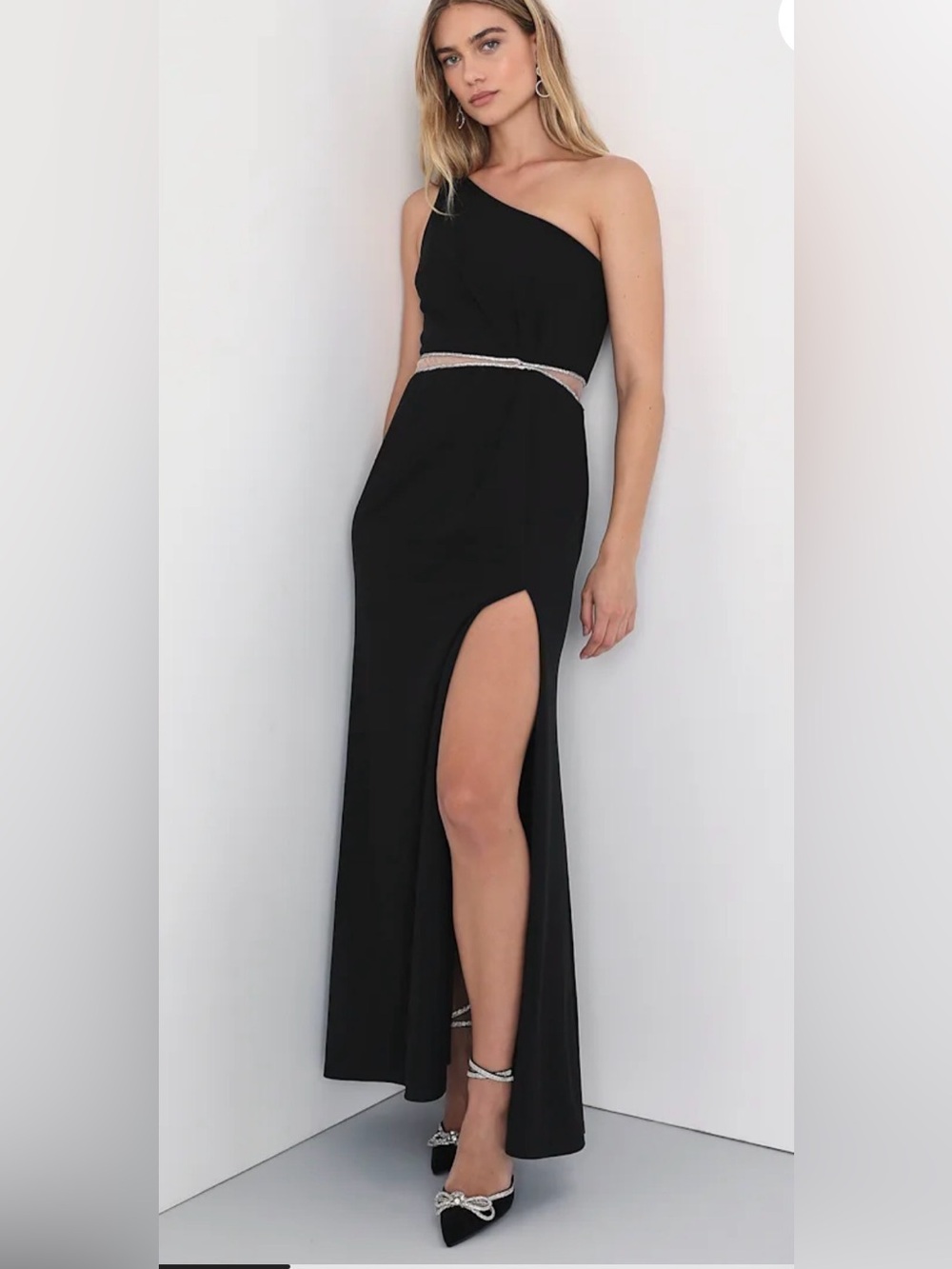 Lulu’s One-Shoulder Black Evening Gown with Thigh Slit
